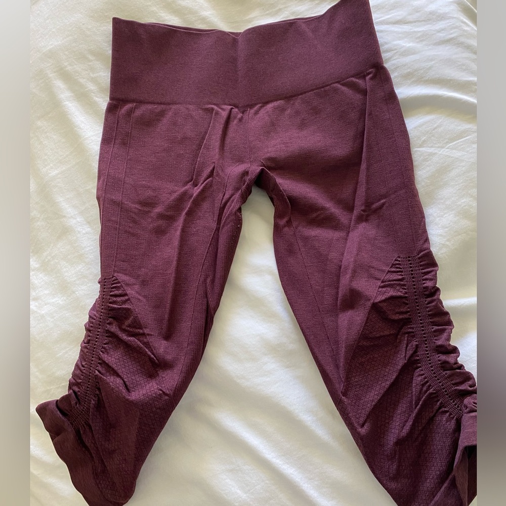 Lululemon Maroon Cropped Athletic Pants